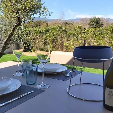 A Cala Rossa Villa *