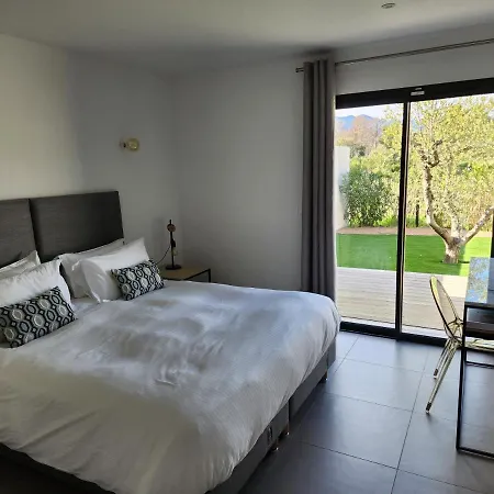 A Cala Rossa * Lecci