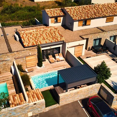 Villa A Cala Rossa Lecci